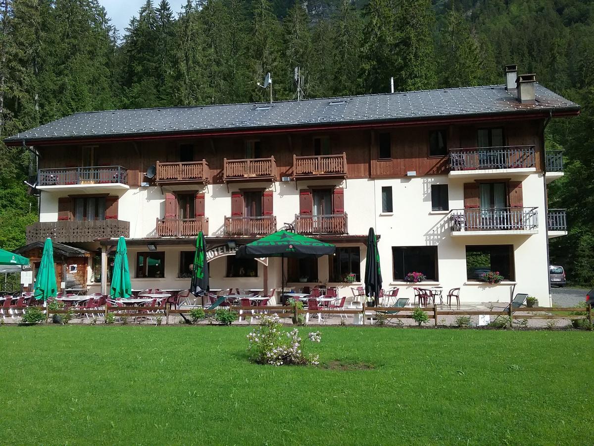 Logis Hotel Les Sapins Montriond Luaran gambar