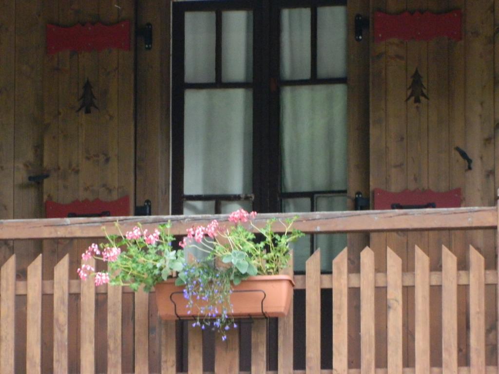 Logis Hotel Les Sapins Montriond Luaran gambar